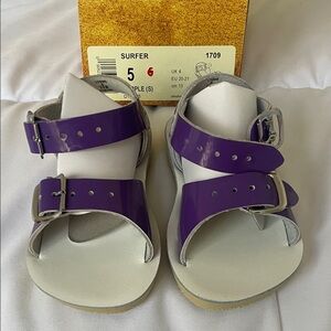 Purple Sun San Surfer Sandals with Buckles Baby size 5 NWT